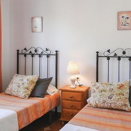 3 Bedroom Amazing Home In Frigiliana Buitenkant foto